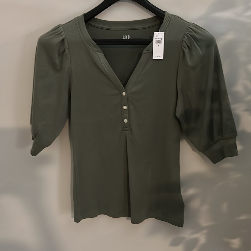 NWT GAP Olive Green Ribbed Shirt